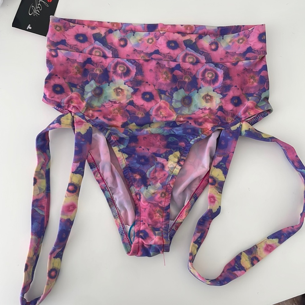 High waisted rave shorts